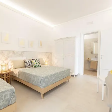 Oro Blu 3* Torre Suda