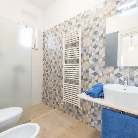 Oro Blu 3* Torre Suda