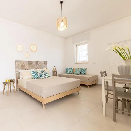 Oro Blu Gasthuis Torre Suda